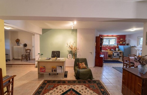 Paralia Apartment | Stylish house