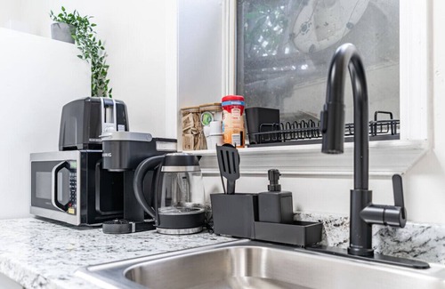 Hackensack River Waterfront Apartment | Stylish Jersey City Stay – Perfect for NYC Trips!