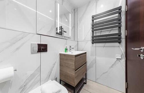 Golders Green Apartment | Stylish King Size Bed Studio Near Central London