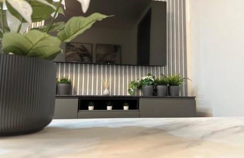 Chapeltown Apartment | Stylish Leeds City Apartment