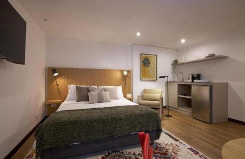 Financial District Apartment | Stylish Loft Ideal for Couples & Work 105