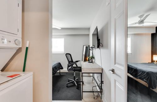 Museum District Apartment | Stylish Luxe Apt w/Onsite Parking