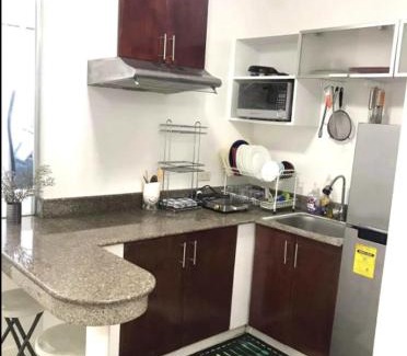 Ermita Night District Apartment | Stylish Malate City Hub at Birch Tower