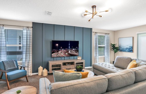 St. Augustine House | Stylish Mid-Century Modern Retreat