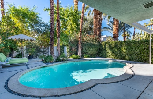 Palm Desert House | Stylish Mid-Century home with Pool walking distance to all on El Paseo!