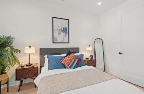 Charlotte Apartment | Stylish Modern 3BR 3,5BA Townhouse in Charlotte