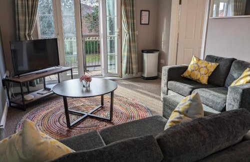 Gamston Apartment | Stylish Modern Apartment, FREE SECURE Parking