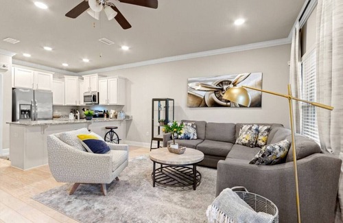Sanders Beach House | Stylish Modern Retreat in Downtown w/Pool, 3 Bedroom, 2.5 bath, free parking