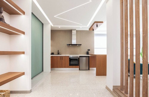 Piraeus Apartment | Stylish Modern Suite at Piraeus Port