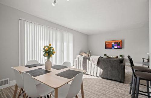 Rochester Apartment | Stylish & Modern Unit Prime Location & Comfort