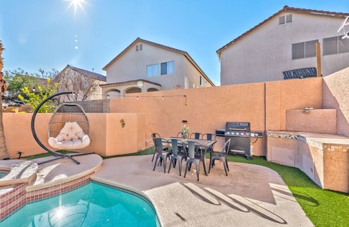 Spring Valley Villa | Stylish Modern Villa! 4 Bedrooms 2.5 Bath.n