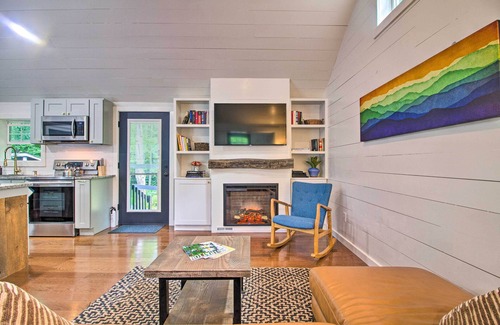 Stratton and Bromley Ski Areas House | Stylish Mountain Home Near Ski, Golf + Manchester!