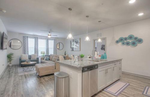 Metrocenter - North Rhodes Park Apartment | Stylish Music City Getaway 3miles to DWTWN