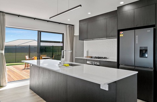 Wharewaka House | Stylish New Retreat in Taupo