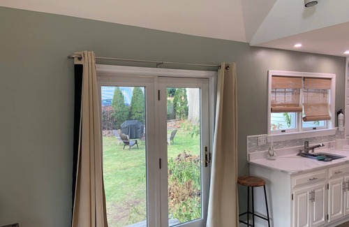 Farmington House | Stylish & Newly Renovated Home – Prime Location!