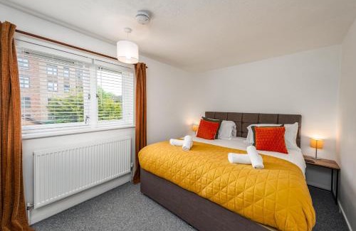 Cambridge Apartment | Stylish North Cambridge 4 bed House
