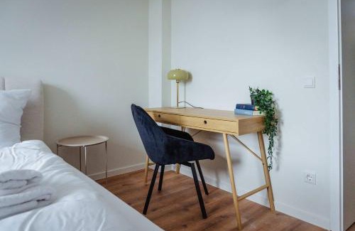 Celle House | Stylish Old Town Apartment with Parking - Quiet - Central