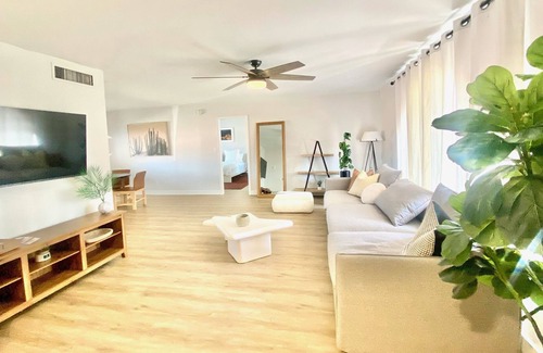 Scottsdale Highlands Five House | Stylish old-town Scottsdale house