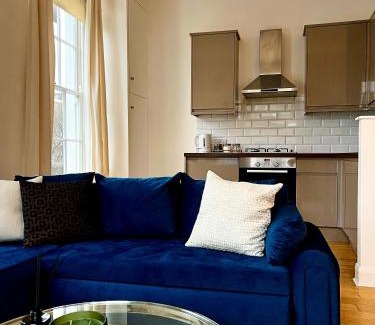 Angel Apartment | Stylish One Bedroom Apartment in the heart of Angel