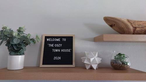Lorraine Apartment | Stylish open plan Townhouse