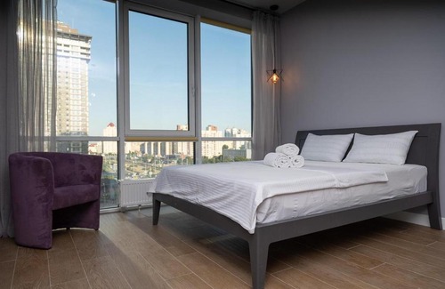 Obolon' Apartment | Stylish panoramic apartments. Smartplaza. Metro Minskaya