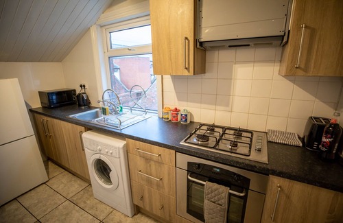 Wallsend Apartment | Stylish place to stay and perfect for group trips.