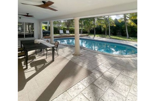 Pinecrest House | Stylish private resort style pool house