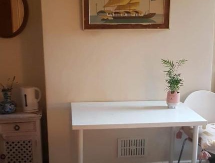 Harlesden House | Stylish Relaxing Room