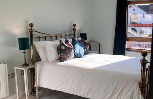 Norwich Apartment | Stylish Retreat in the City of Norwich