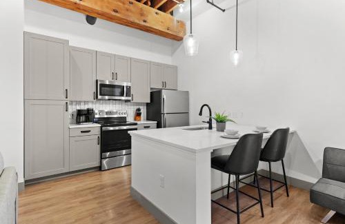 Downtown St. Louis Apartment | Stylish Riverfront Loft - Steps from the Arch & Nightlife
