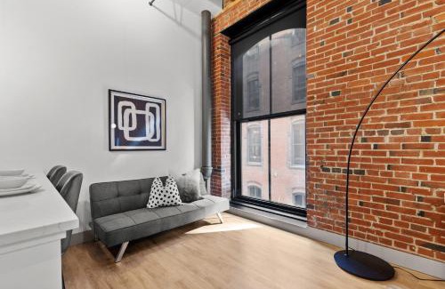 Downtown St. Louis Apartment | Stylish Riverfront Loft - Steps from the Arch & Nightlife