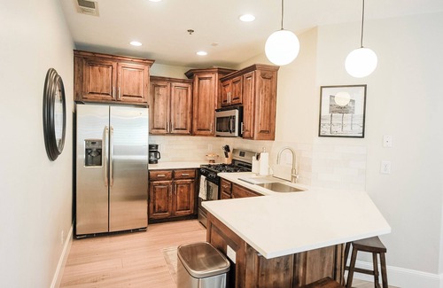 River Bottoms Apartment | Stylish Riverwoods Retreat