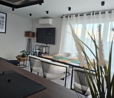 Montevrain Apartment | Stylish rooftop avec terrasse à 2pas de Disney Paris