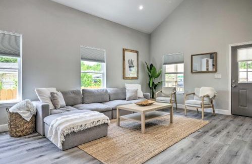 Nevada Street House | Stylish San Antonio Hideaway with Cowboy Pool!