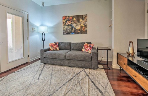 Alta Vista Apartment | Stylish San Antonio Apt w/ Patio Near River Walk!