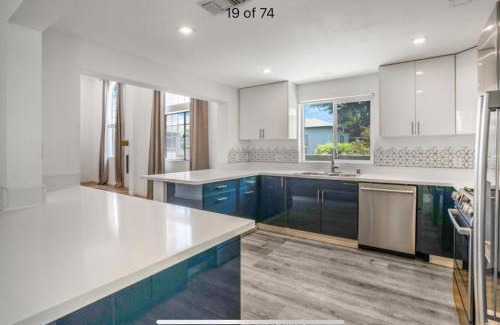 Mar Vista House | Stylish Santa Monica House - Top Location