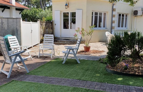Lacanau-Ocean Villa | Stylish Seaside Villa with Character, Comforts, Charm and Enclosed Garden