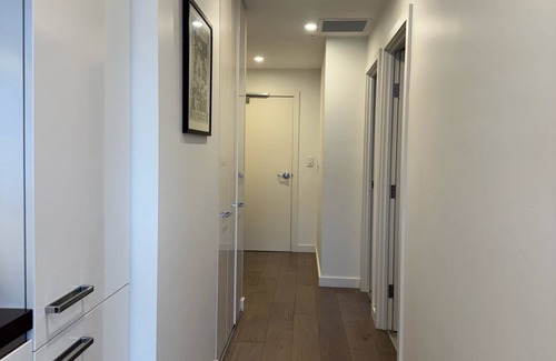 Zetland Apartment | Stylish & Serene Urban Hideaway