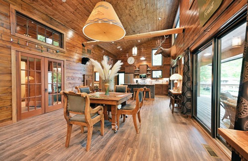 Hayward Cabin | Stylish Signature Lodge, nestled in the Forest, with Teal Lake views