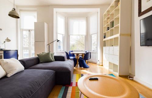 Colville Apartment | Stylish & Spacious Notting Hill Loft