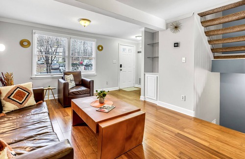 Greensboro Condo | Stylish, spacious Uptown Condo! Perfect for large families and groups! Private patio! Minutes from downtown and airport!