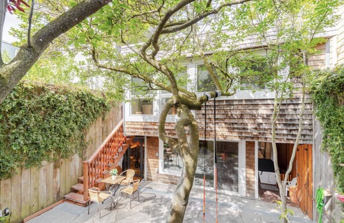 Hayes Valley House | STYLISH & SPACIOUS 2 ND FLOOR 2 BR VICTORIAN HOME