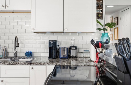 St. Petersburg - Clearwater House | Stylish St. Pete 3 Bed, 2 Bath- Fire Pit, Outdoor Patio/TV & Near Beach + Dtwn