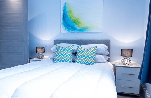 Staines Apartment | Stylish Staines Apartments Heathrow South