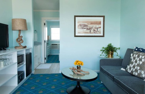 Cape May House | Stylish Stay by the Sea – Pool, Beach Service & More!