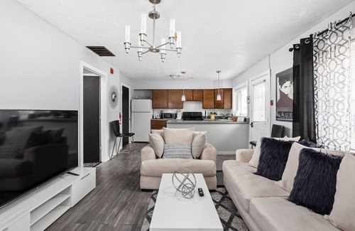 Mapleton/Fall Creek Apartment | Stylish Stay Indy, Near Downtown