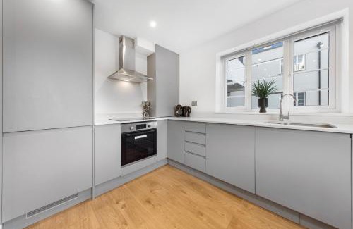 Vauxhall Apartment | Stylish Stay Nine Elms Vauxhall 1 Bedroom Apartment near London Eye