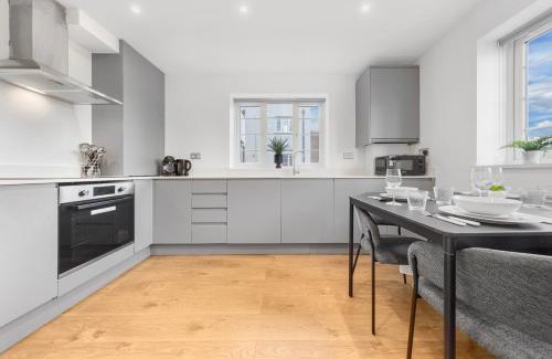Vauxhall Apartment | Stylish Stay Nine Elms Vauxhall 1 Bedroom Apartment near London Eye