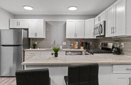 Clarksville Apartment | Stylish Studio Downtown Evonify
