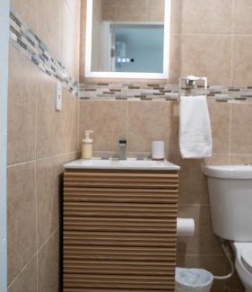 Allapattah Apartment | Stylish Studio Near Wynwood & Design District